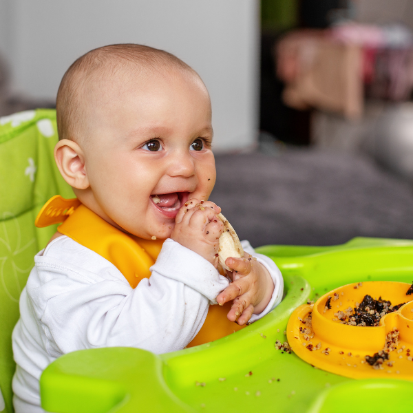 Herbstliche Baby-Led-Weaning (BLW) Inspiration - Gemüsepuffer für kleine Hände