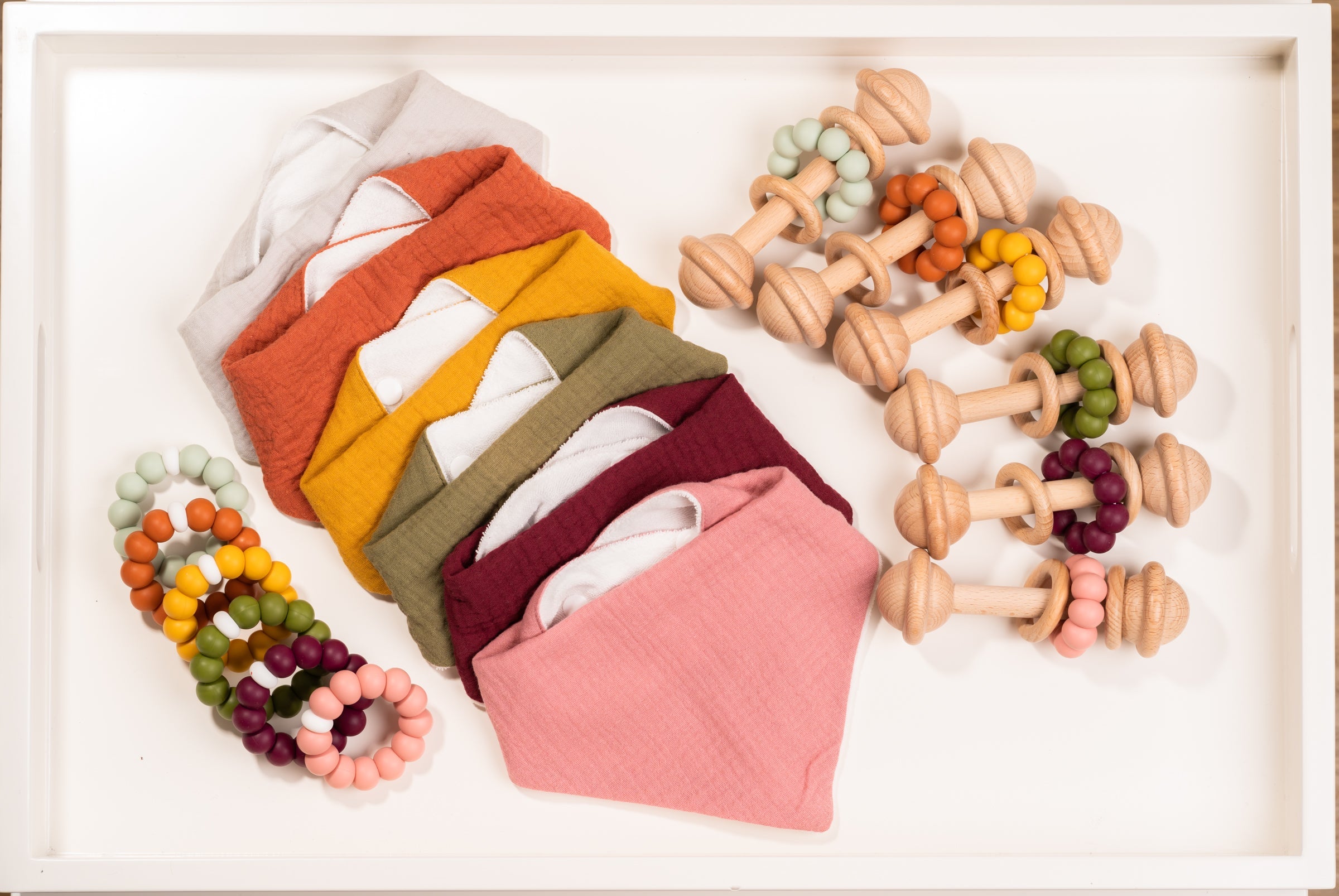 lenolana Baby Set Dreieckstuch, Rassel Beißring